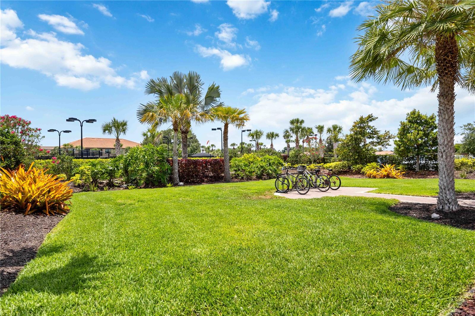 Image 45 of 72 For 13608 Messina Loop 202