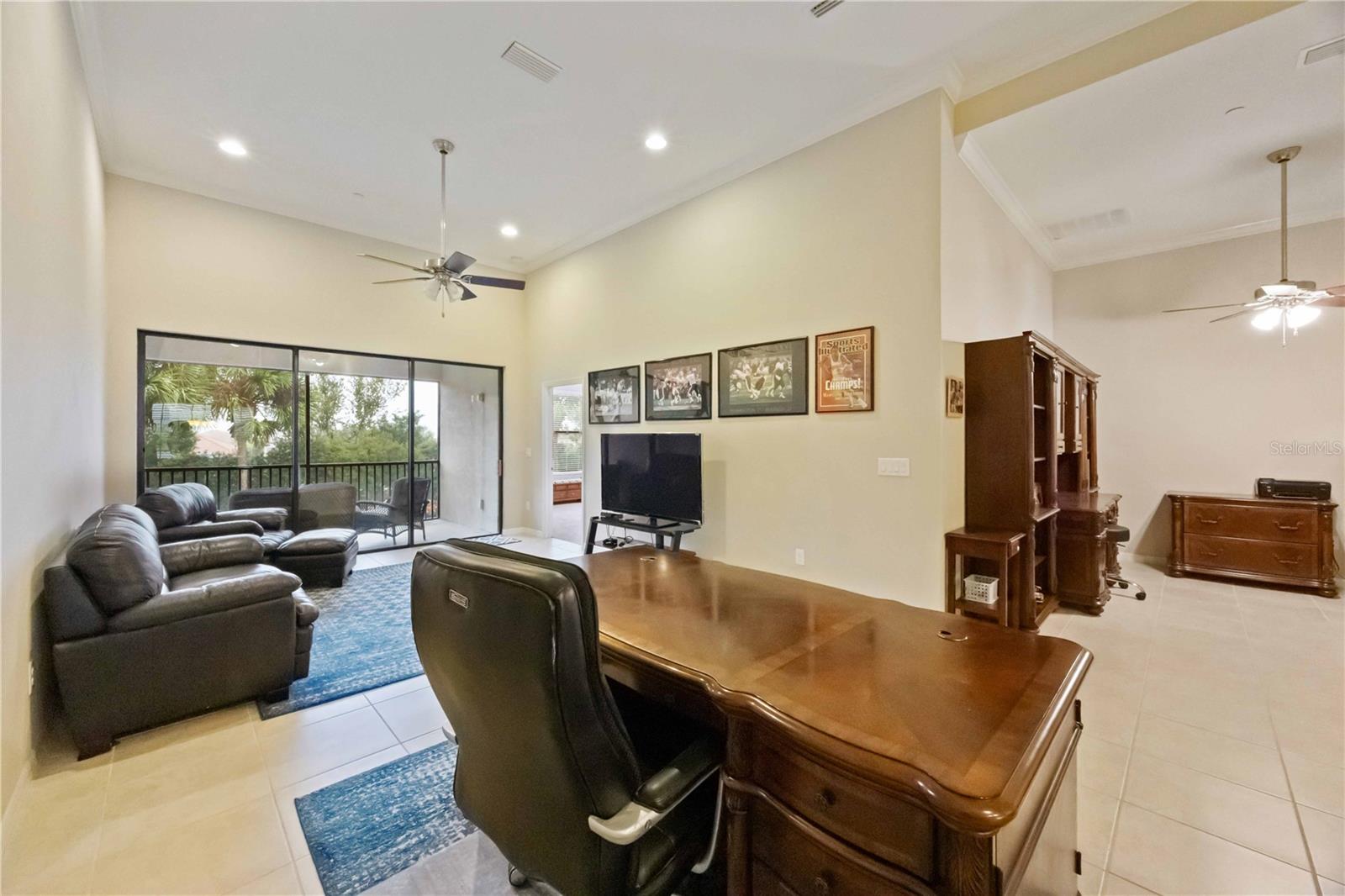 Image 7 of 72 For 13608 Messina Loop 202