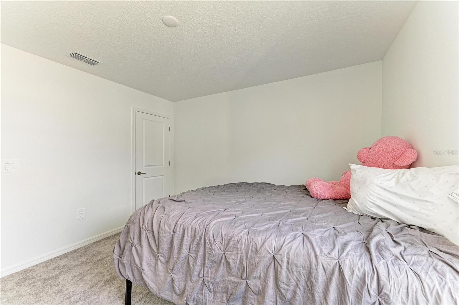 Image 26 of 32 For 13209 Sunset Sapphire Circle