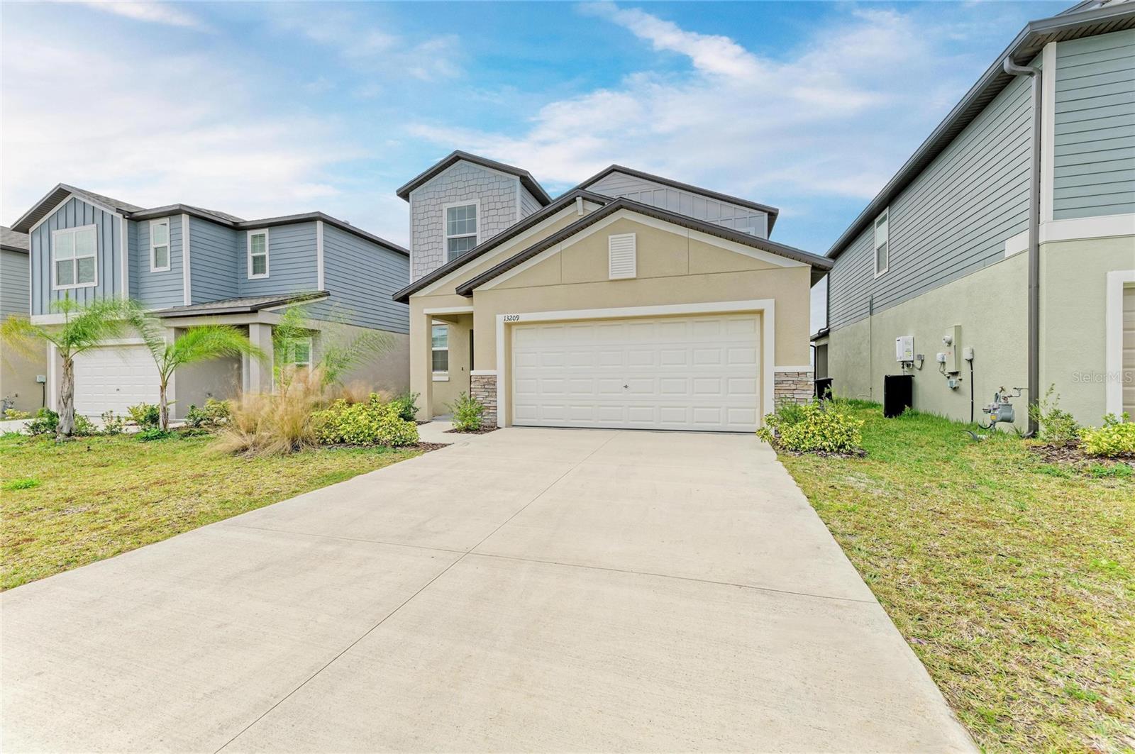 Image 4 of 32 For 13209 Sunset Sapphire Circle