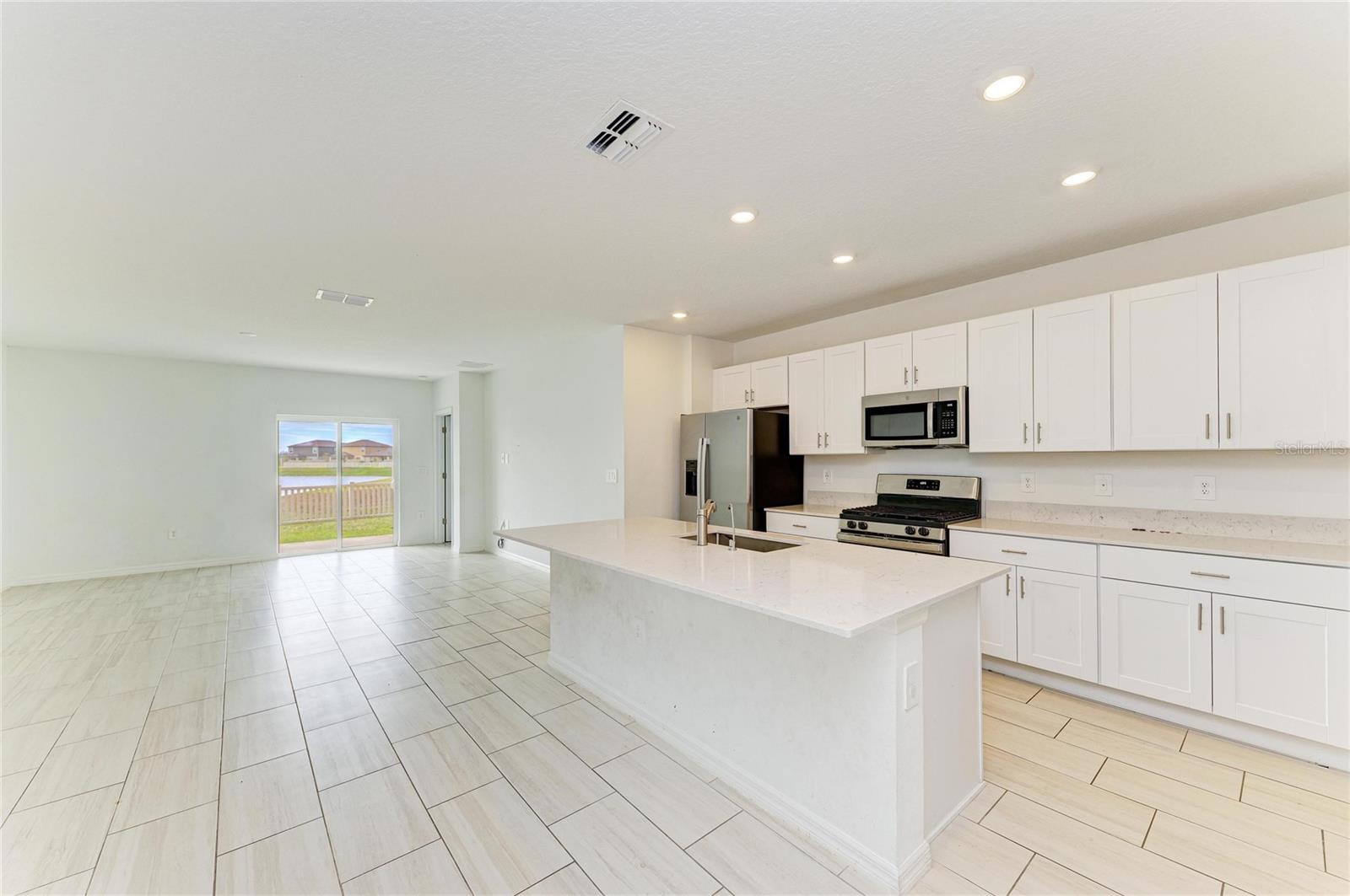 Image 6 of 32 For 13209 Sunset Sapphire Circle