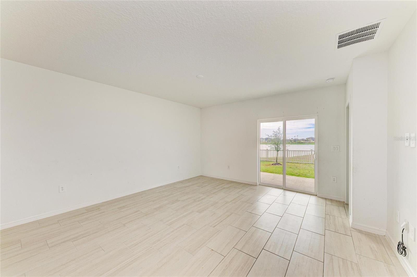 Image 9 of 32 For 13209 Sunset Sapphire Circle