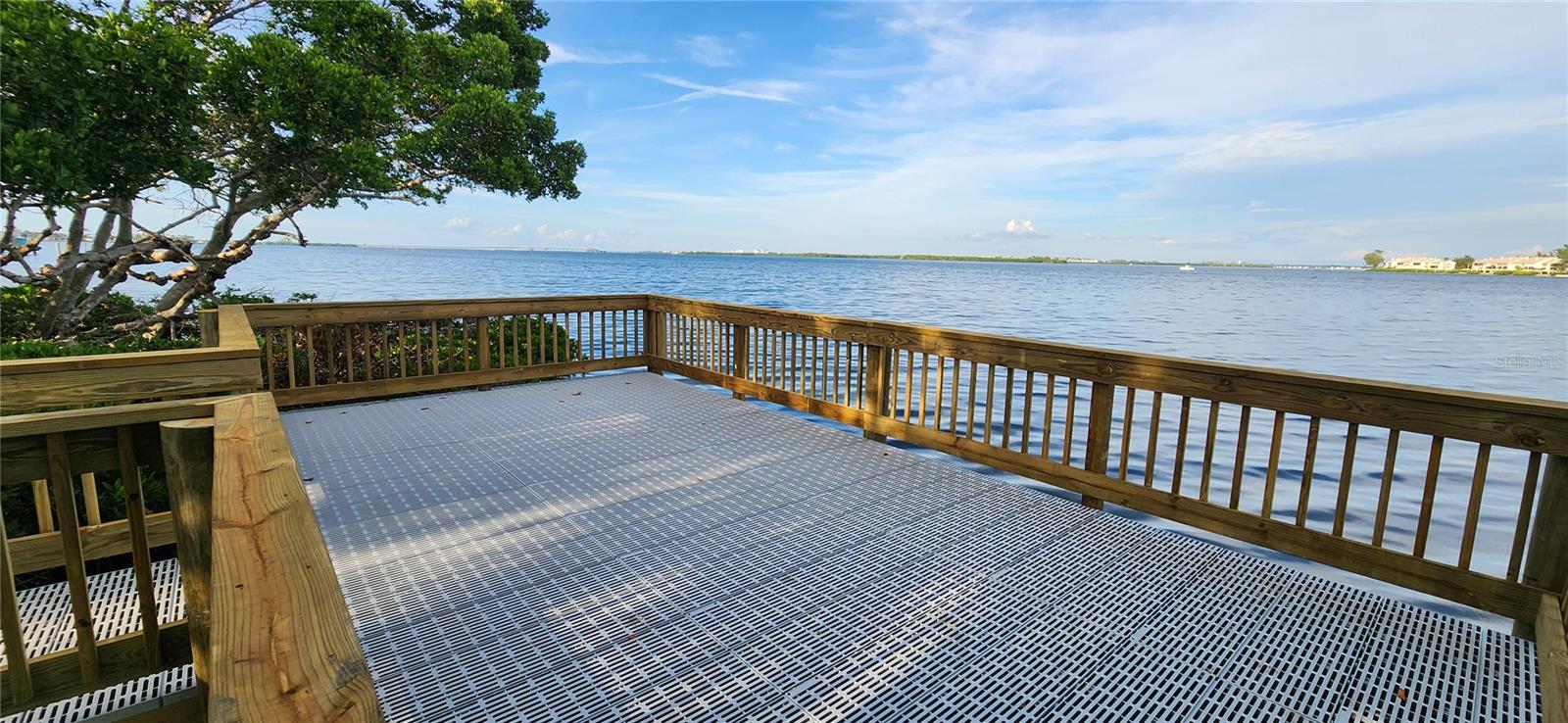 Image 38 of 44 For 1801 Gulf Drive N 176