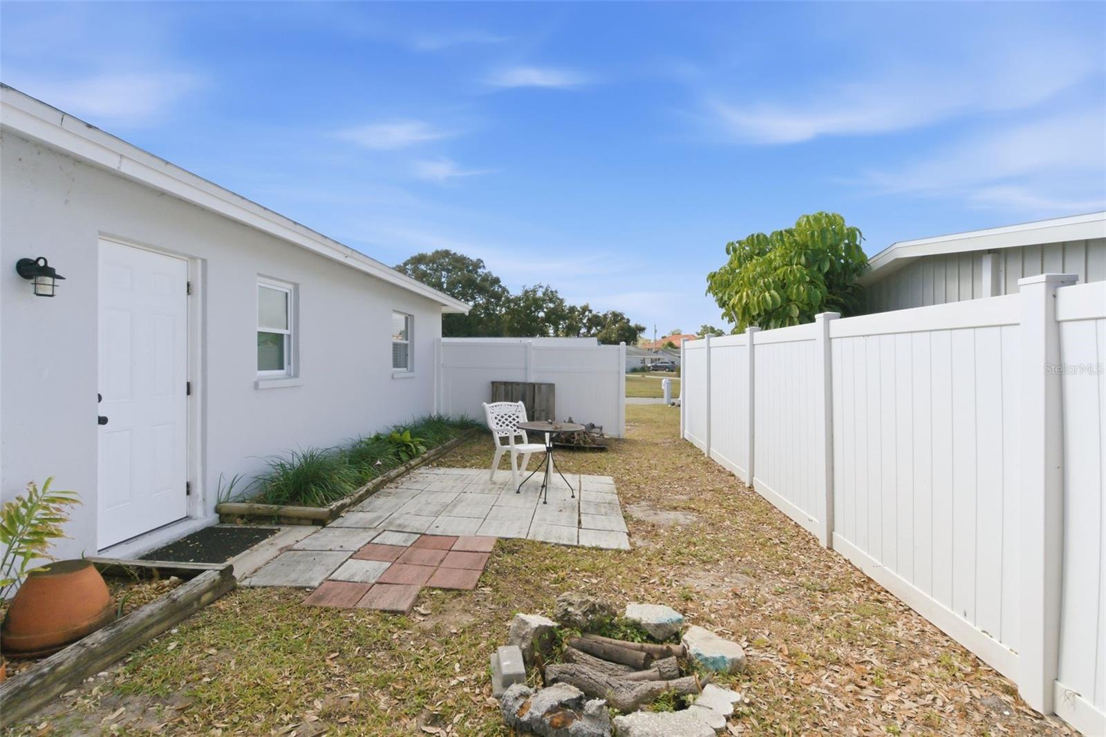 Image 28 of 71 For 2227 Montclair Drive