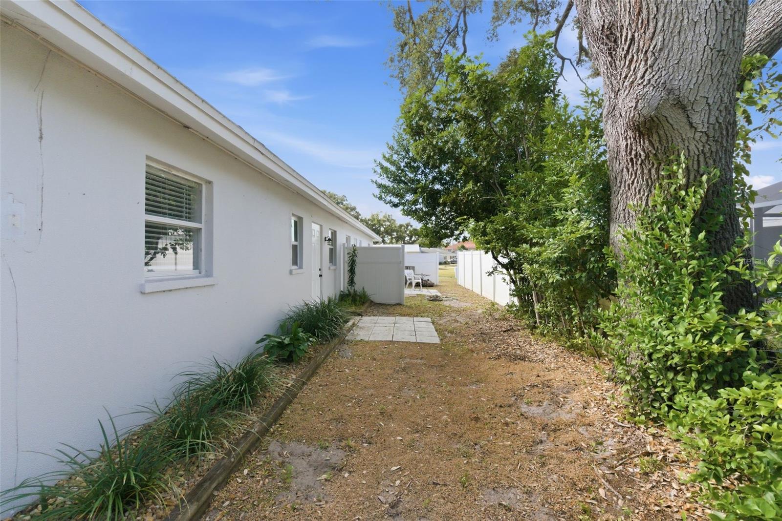 Image 53 of 71 For 2227 Montclair Drive