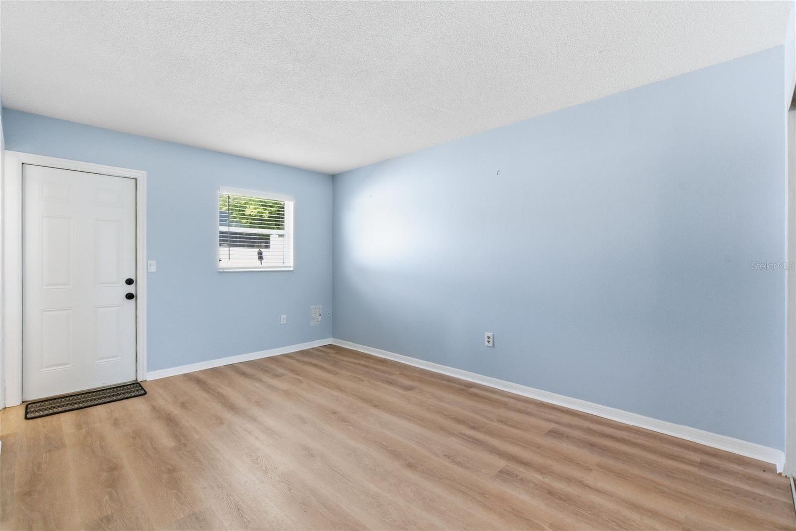 Image 8 of 71 For 2227 Montclair Drive