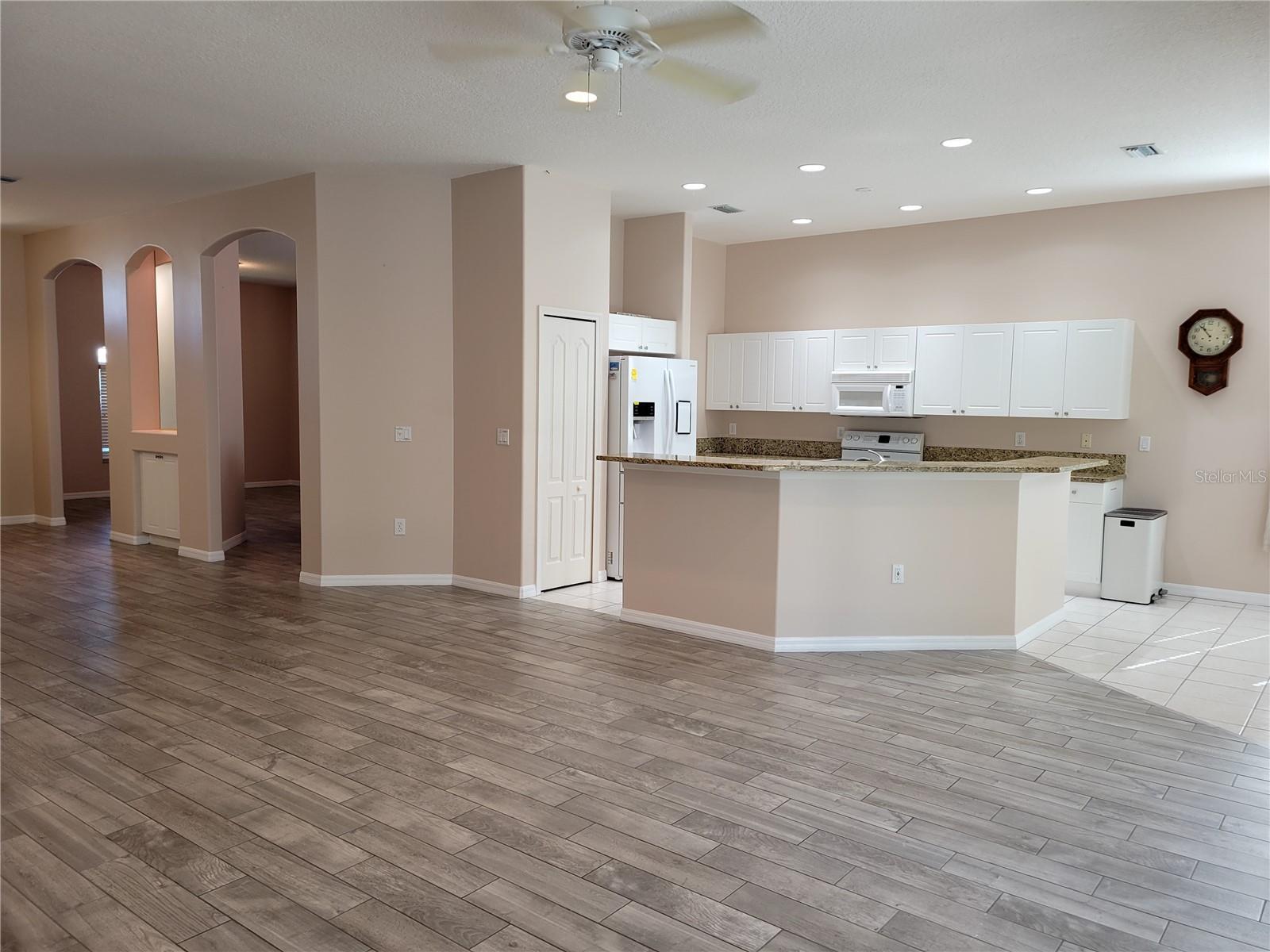 Image 13 of 44 For 6826 Winslow Street