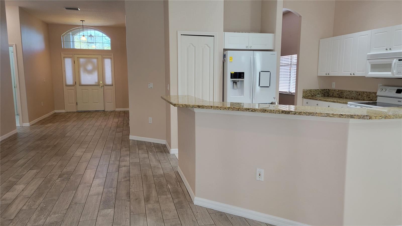 Image 14 of 44 For 6826 Winslow Street