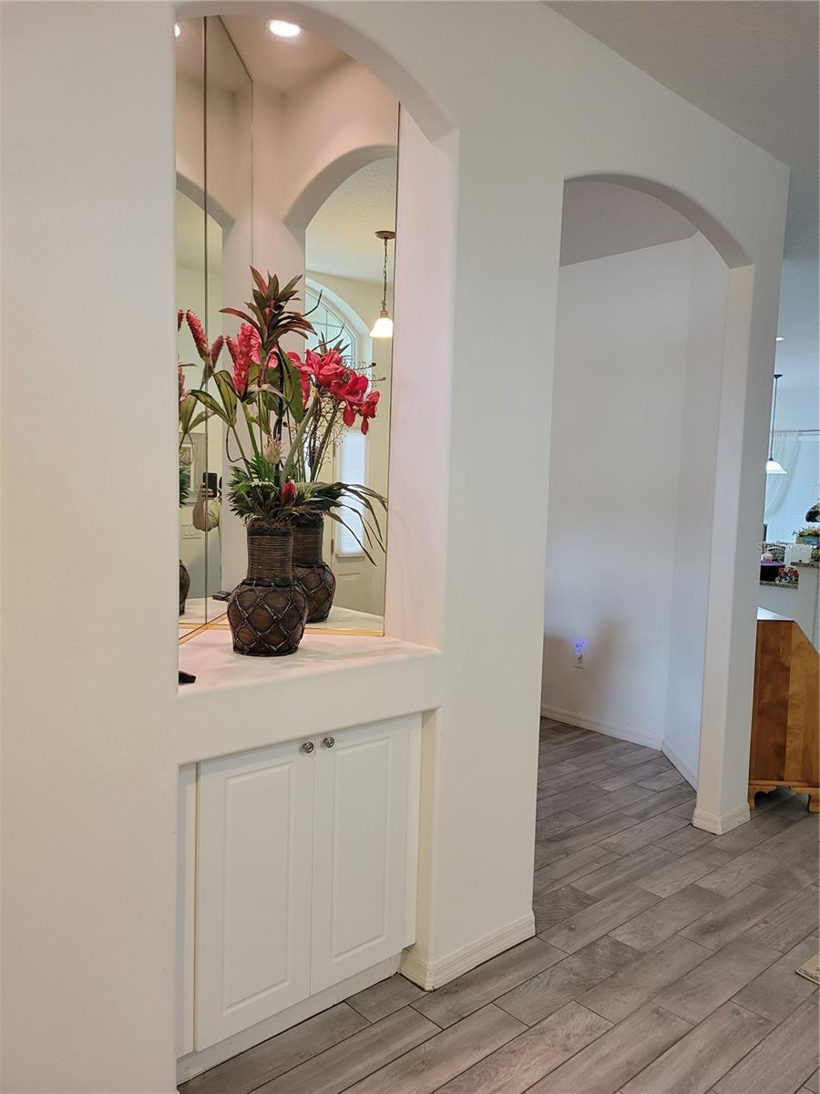 Image 28 of 44 For 6826 Winslow Street