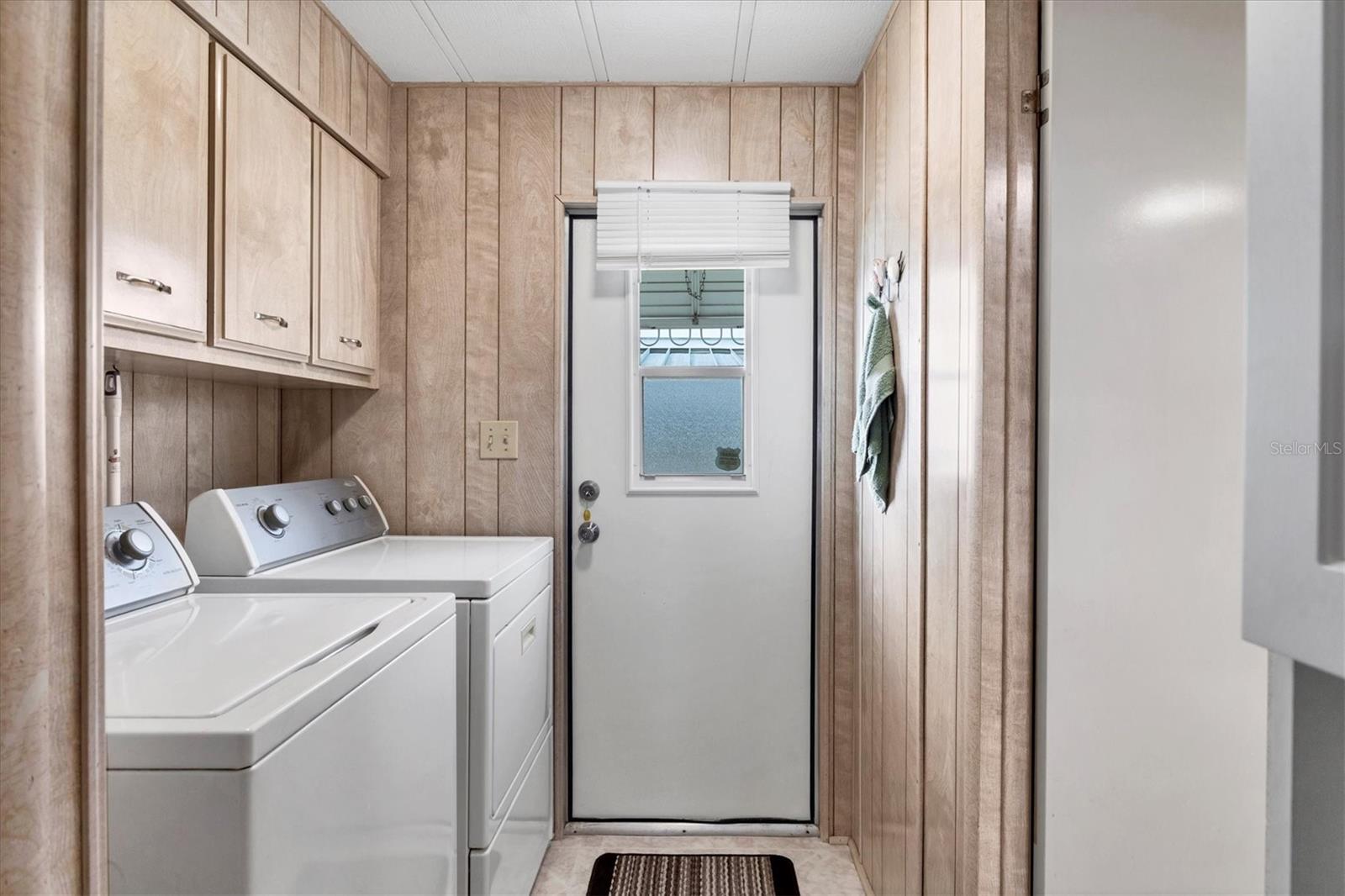 Image 20 of 55 For 1504 43rd Avenue E