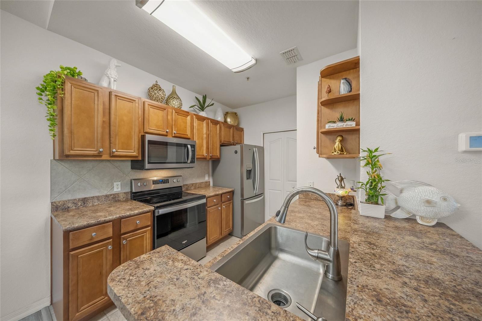 Image 17 of 55 For 8341 38th Street Circle E 303