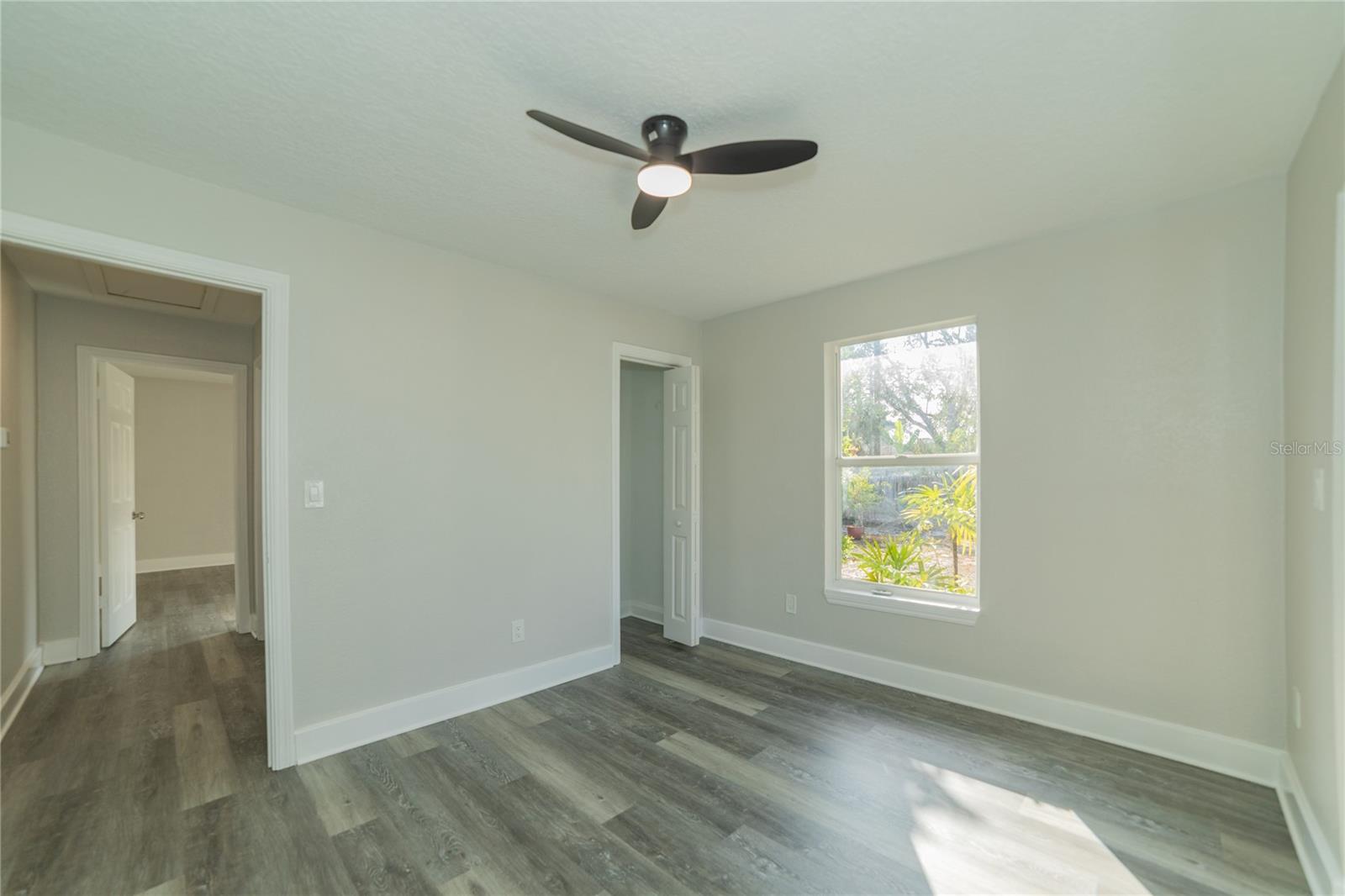 Image 14 of 21 For 1715 17th Avenue W