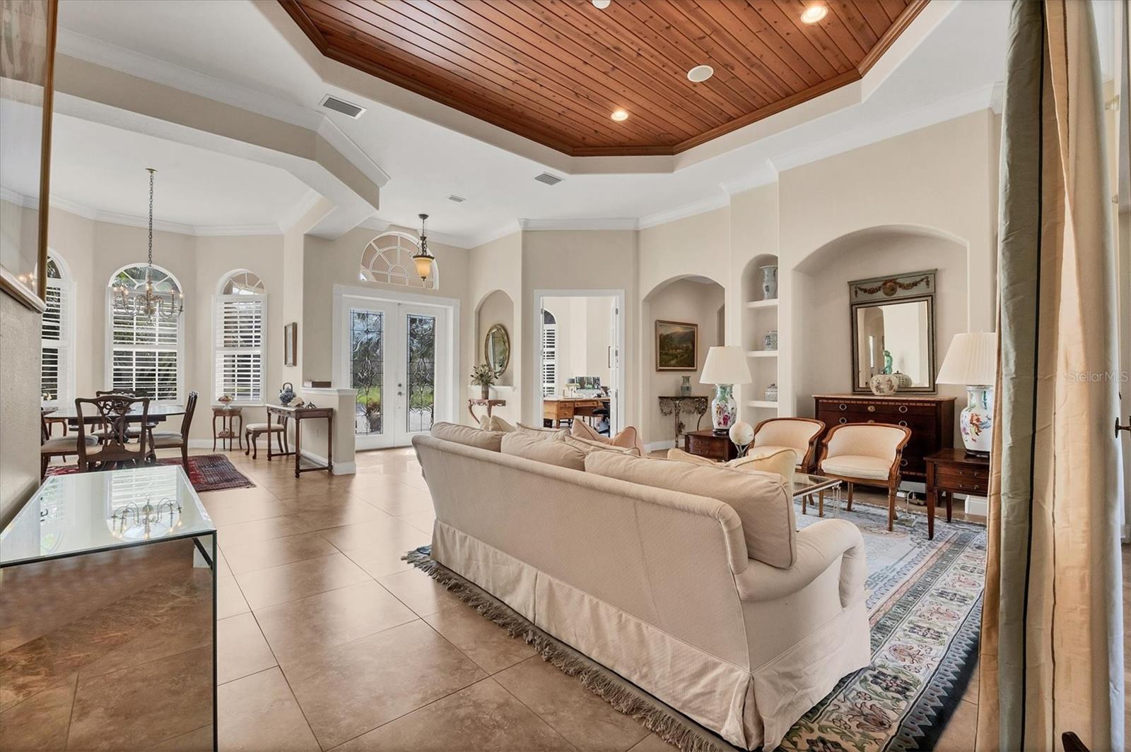 Image 10 of 48 For 793 Vanderbilt Drive