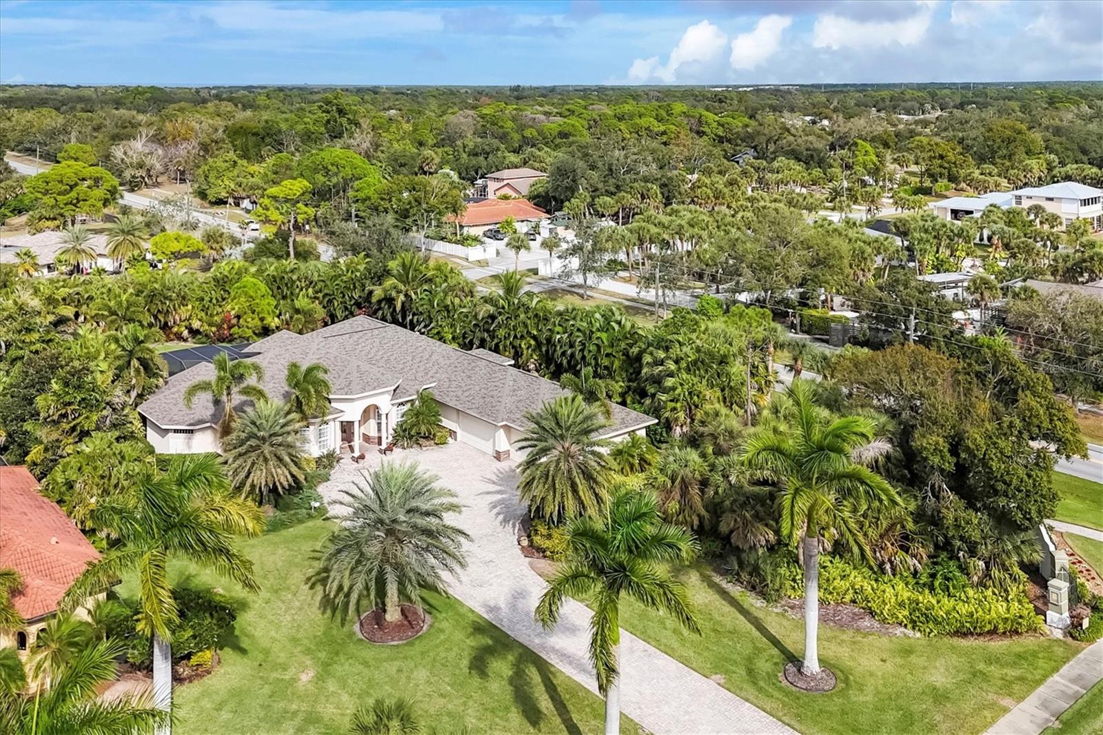 Image 2 of 48 For 793 Vanderbilt Drive