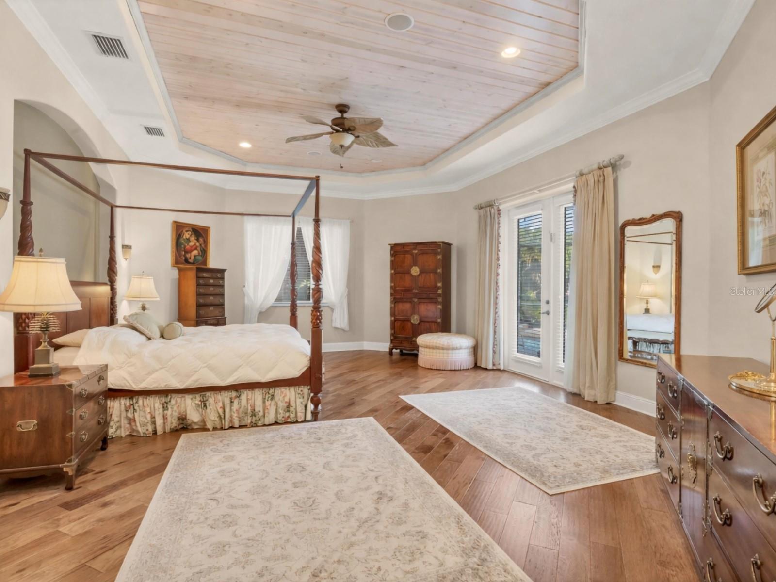 Image 25 of 48 For 793 Vanderbilt Drive