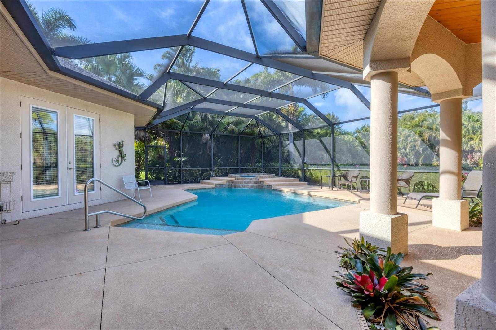 Image 37 of 48 For 793 Vanderbilt Drive