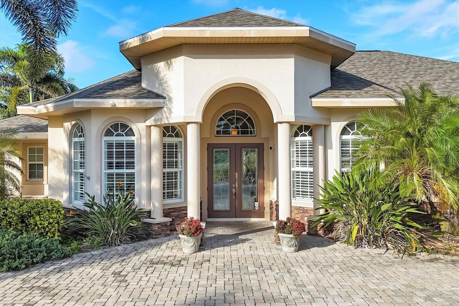 Image 5 of 48 For 793 Vanderbilt Drive