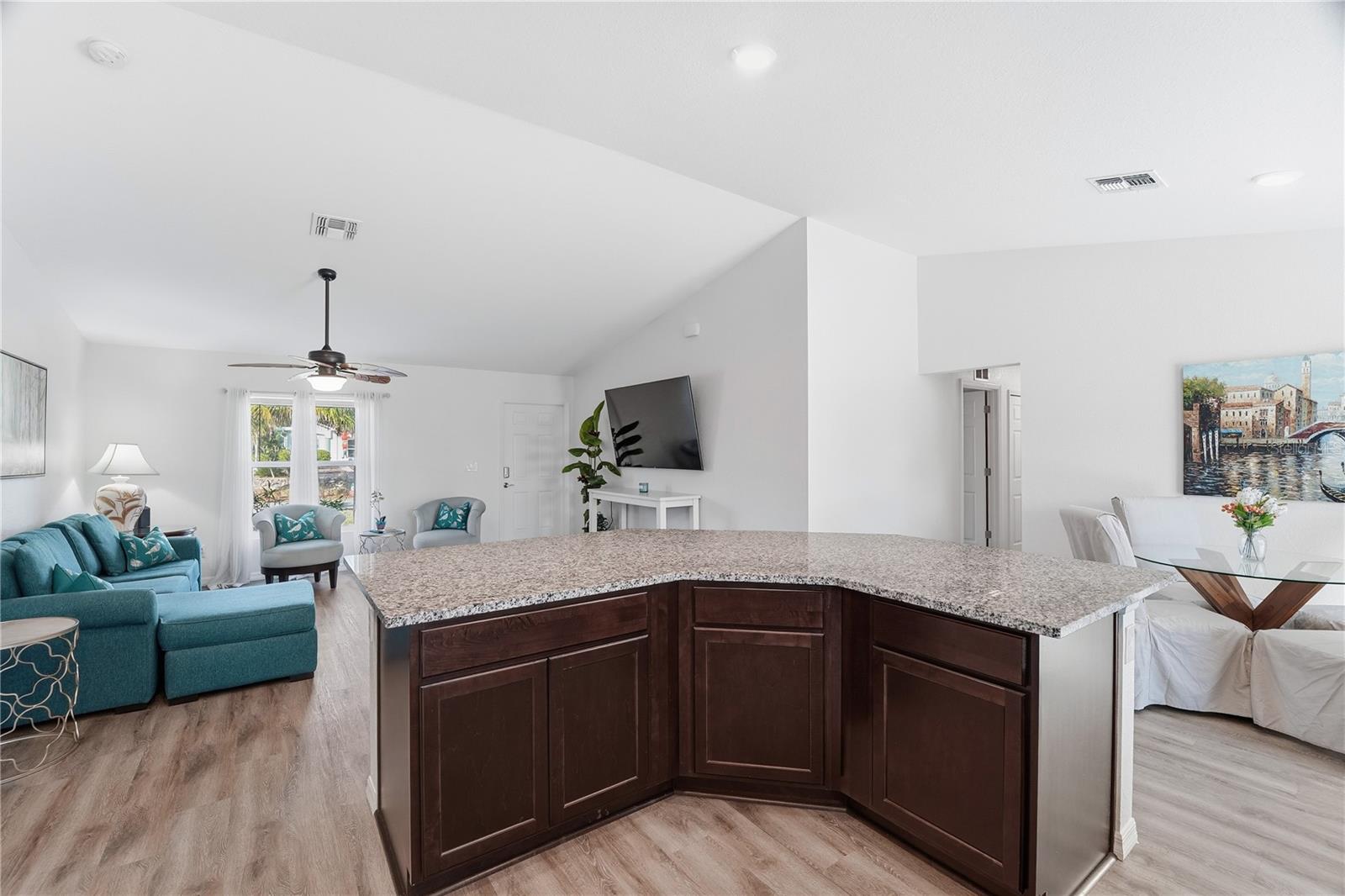 Image 11 of 38 For 2714 22nd Terrace