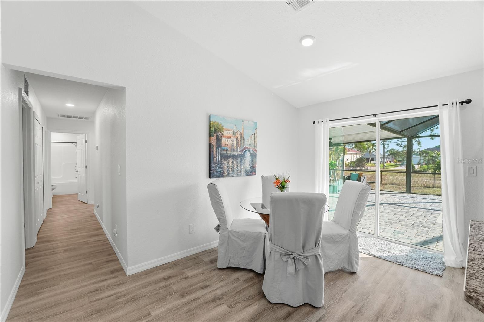 Image 15 of 38 For 2714 22nd Terrace