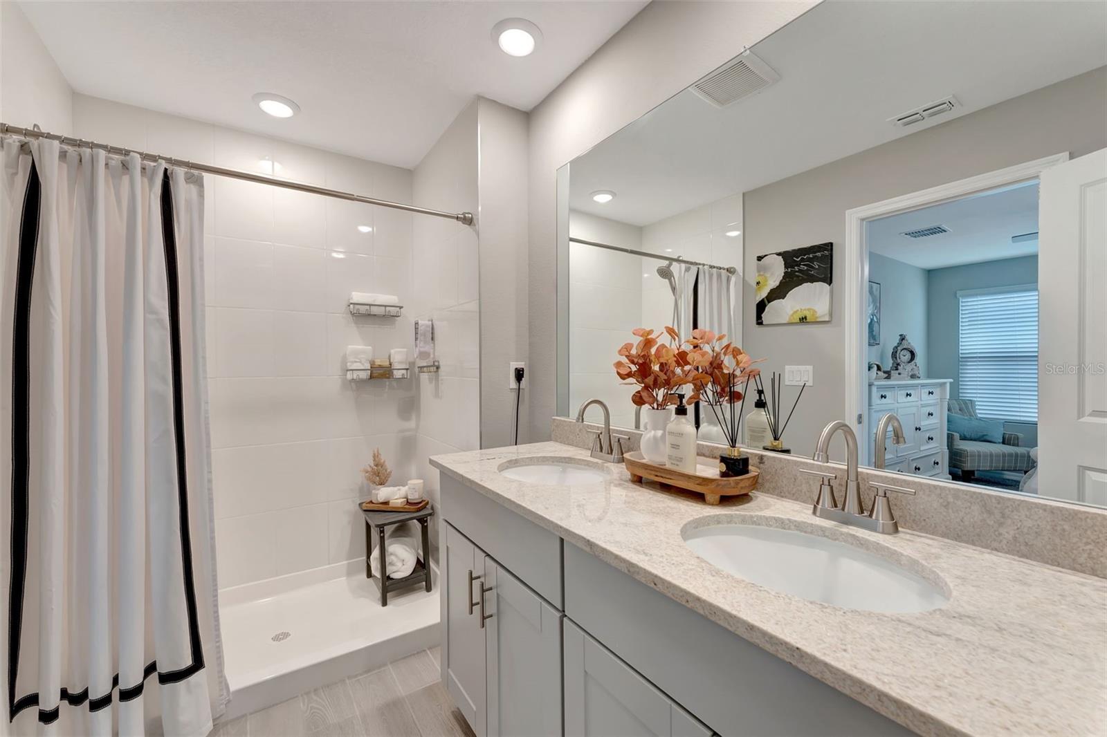 Image 30 of 32 For 5836 Ocean Isle Drive