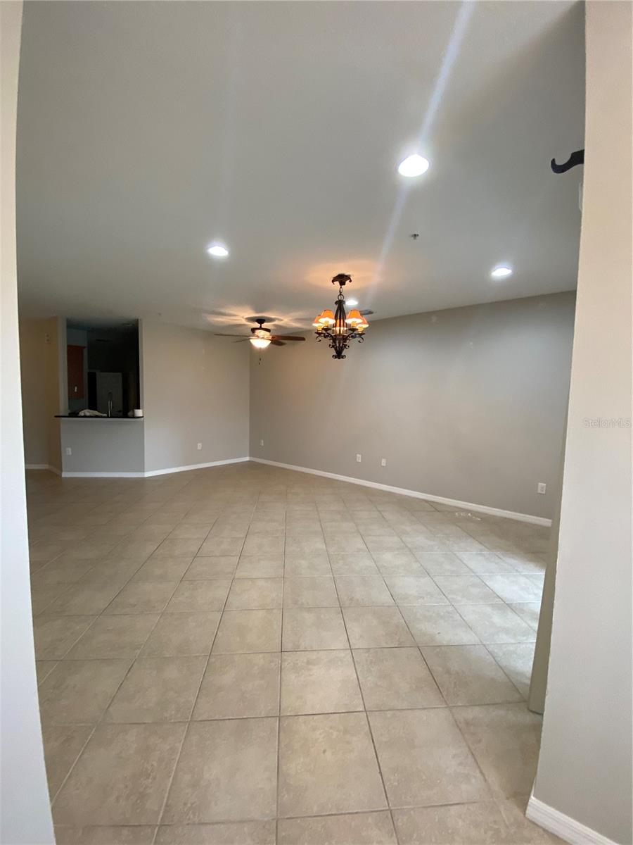 Image 7 of 34 For 7875 Moonstone Drive  7875