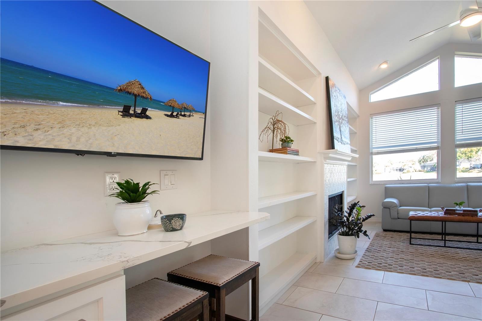 Image 22 of 76 For 8267 Shadow Pine Way