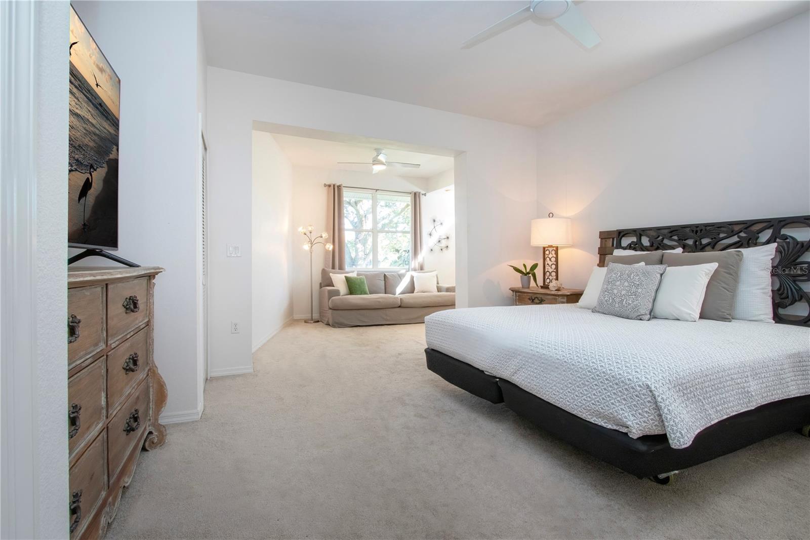 Image 31 of 76 For 8267 Shadow Pine Way