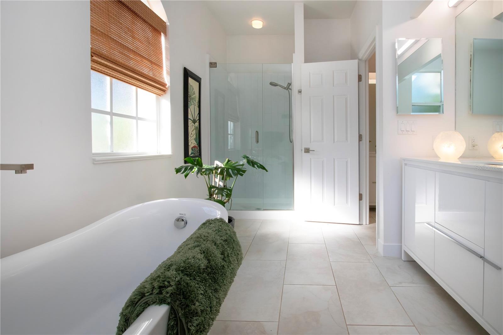 Image 43 of 76 For 8267 Shadow Pine Way