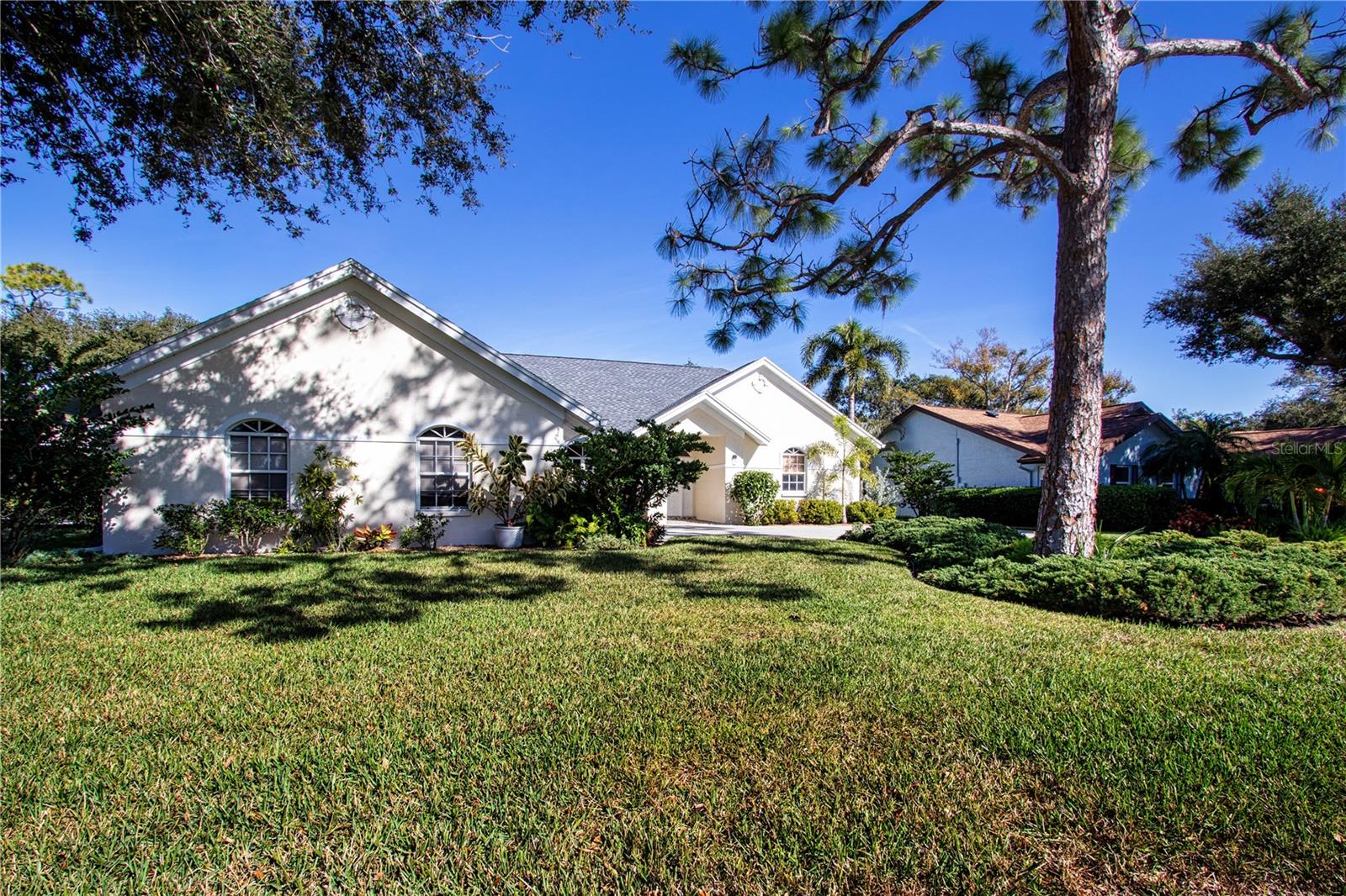 Image 65 of 76 For 8267 Shadow Pine Way