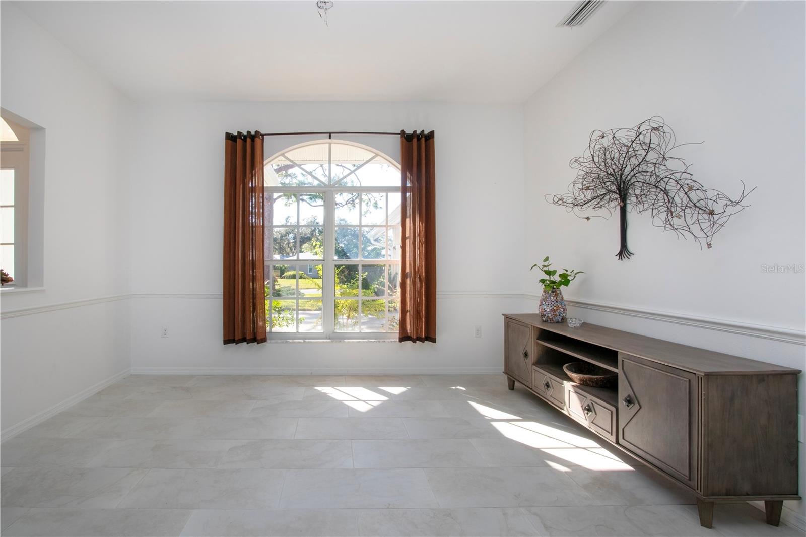 Image 7 of 76 For 8267 Shadow Pine Way