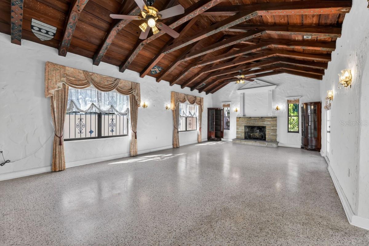 Image 10 of 49 For 328 Sorrento Street