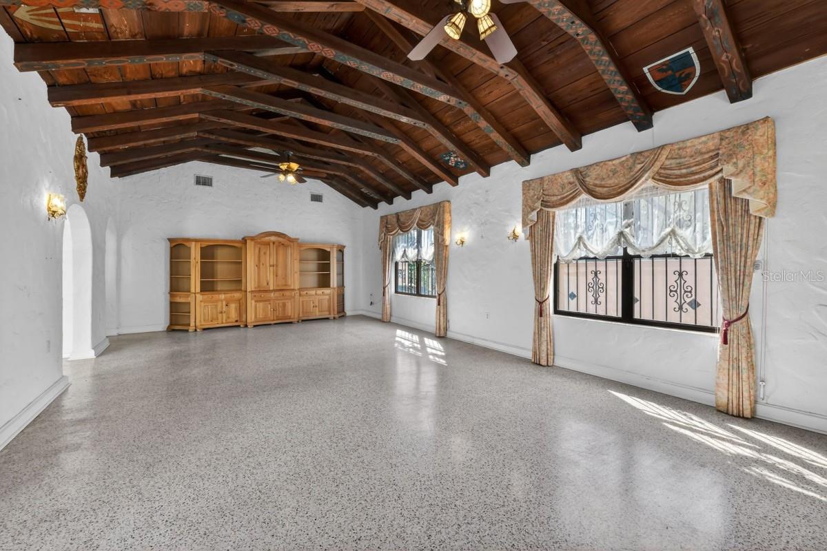 Image 11 of 49 For 328 Sorrento Street