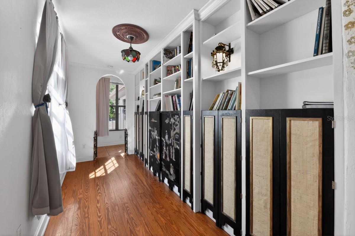 Image 20 of 49 For 328 Sorrento Street