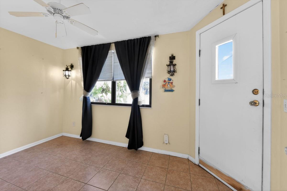 Image 39 of 49 For 328 Sorrento Street