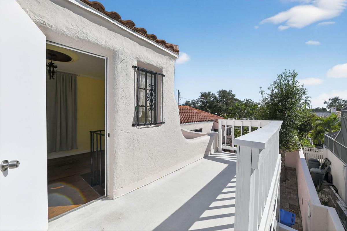 Image 44 of 49 For 328 Sorrento Street