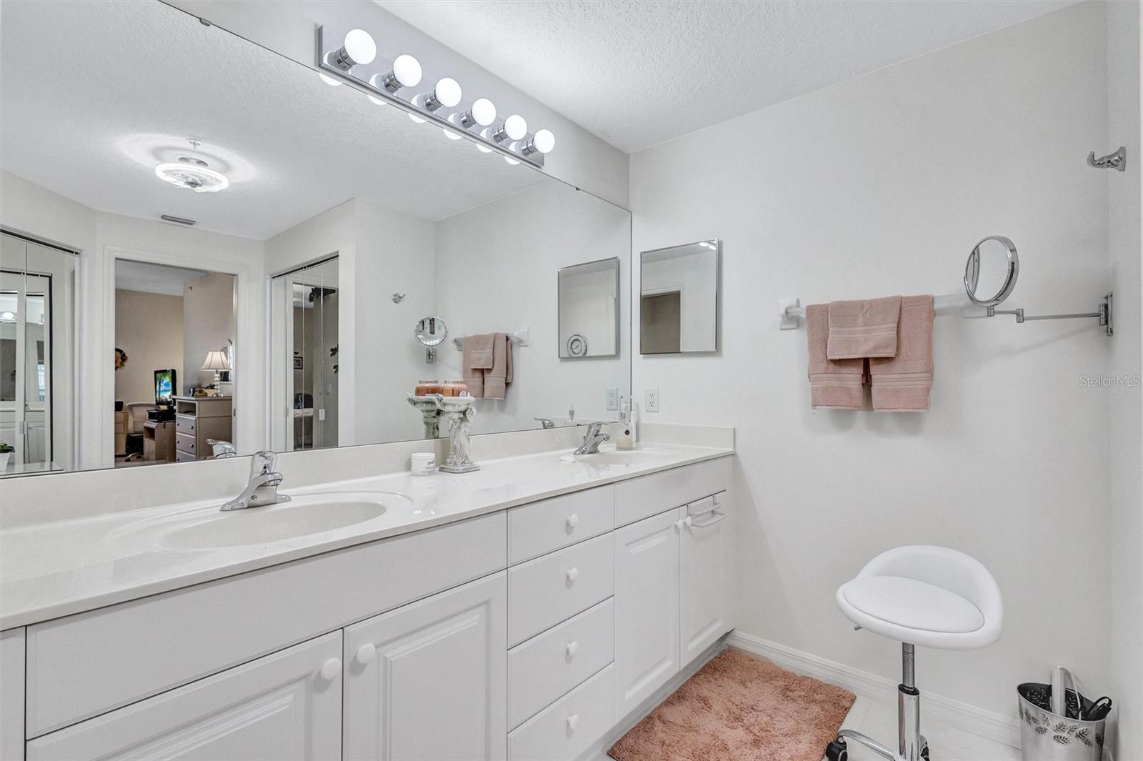 Image 33 of 42 For 5416 Stoneybrook Lane 5416