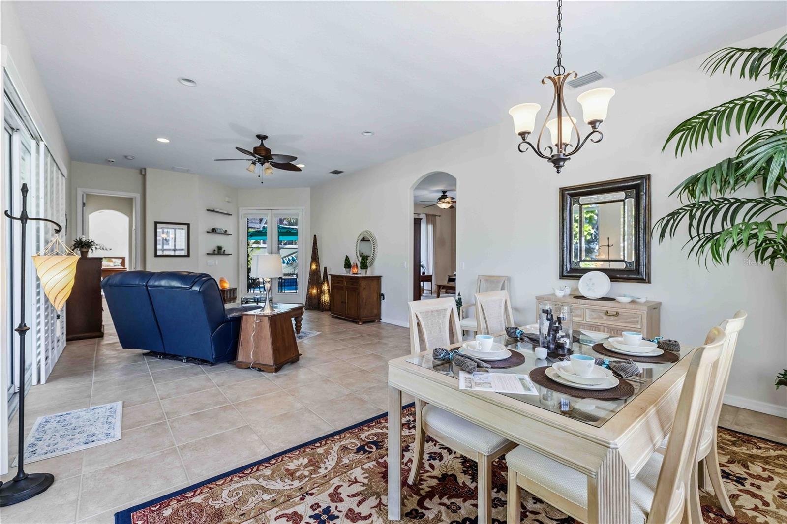 Image 15 of 53 For 7915 Edmonston Circle