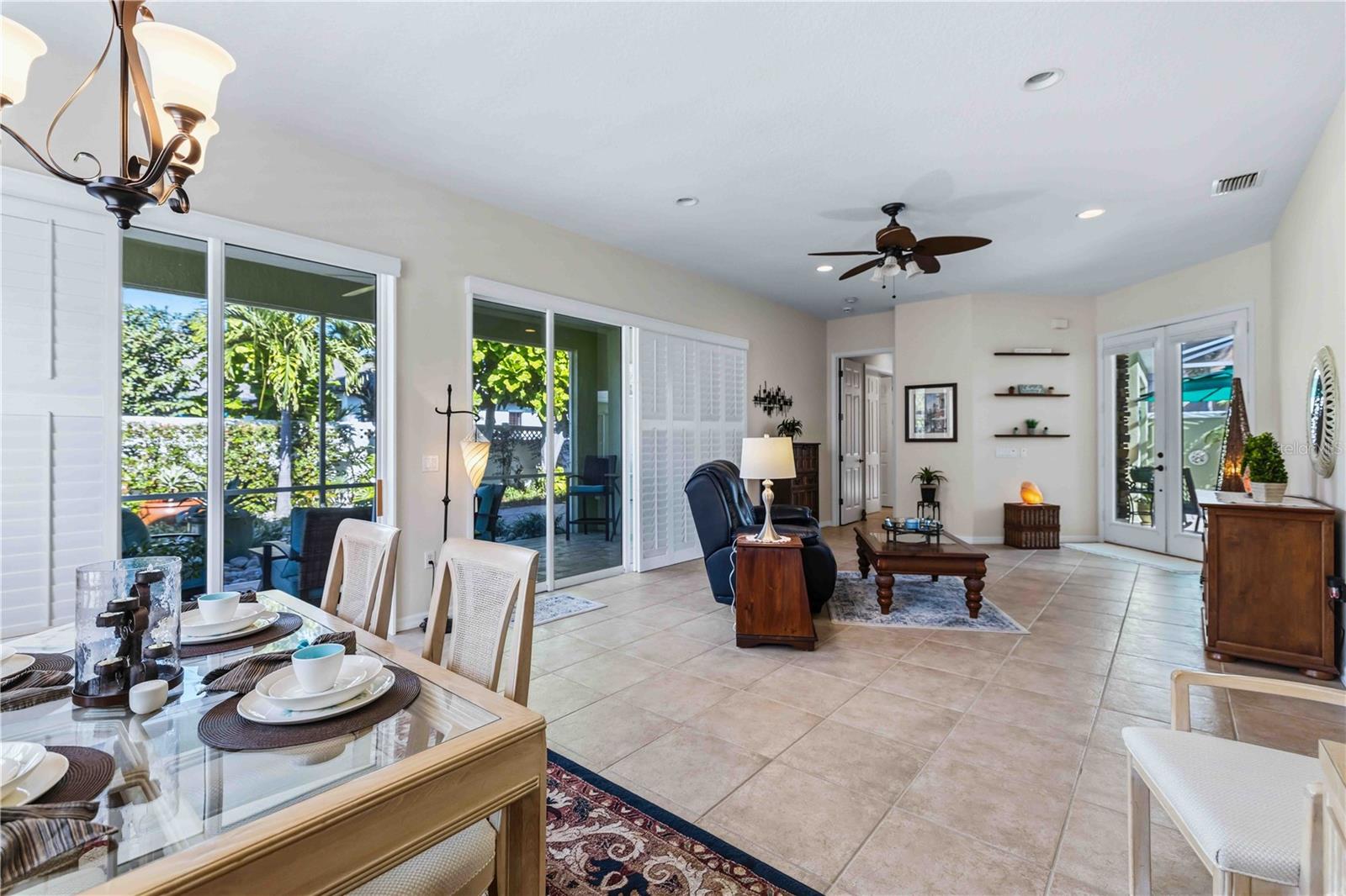 Image 16 of 53 For 7915 Edmonston Circle