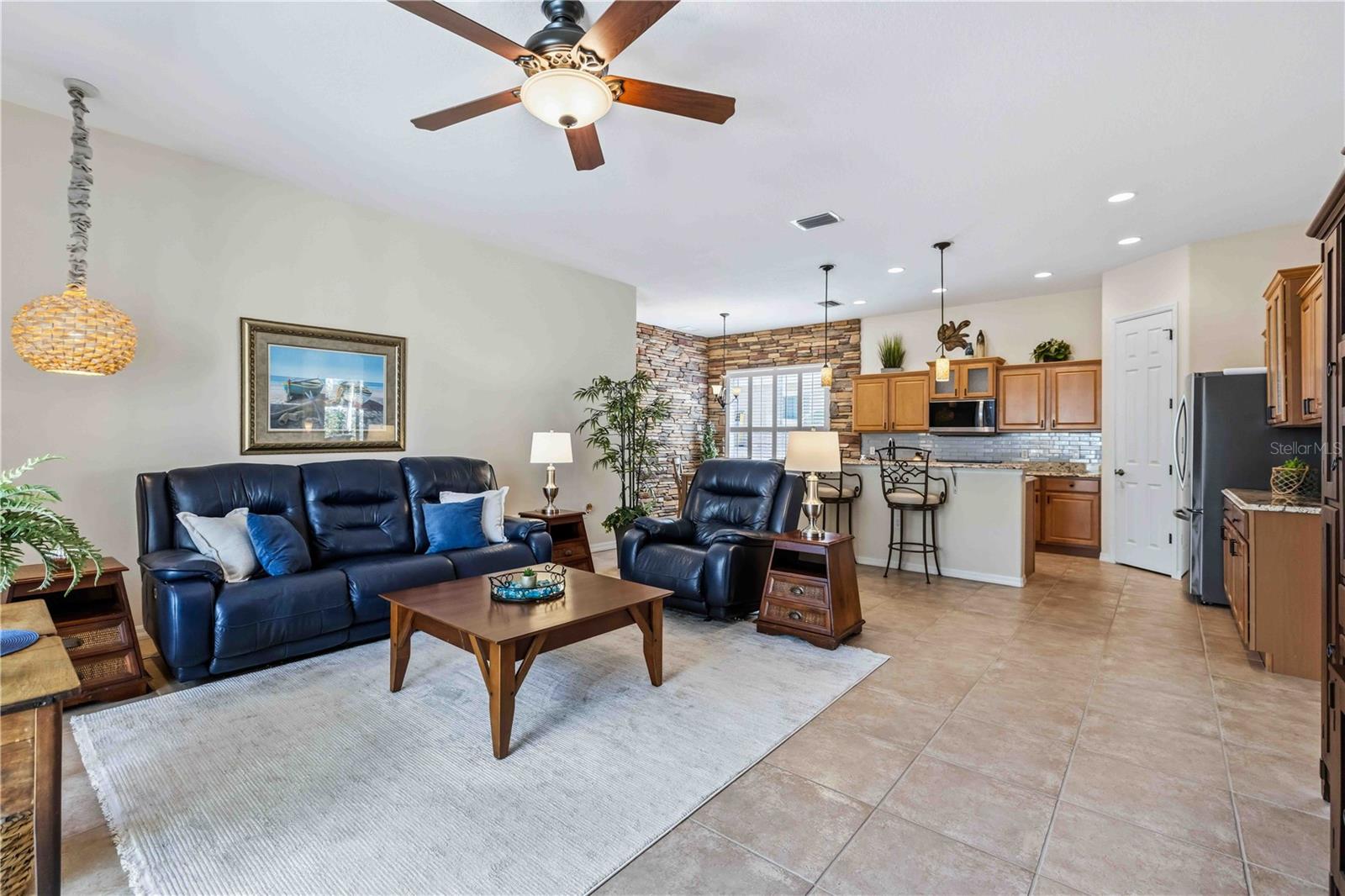 Image 19 of 53 For 7915 Edmonston Circle