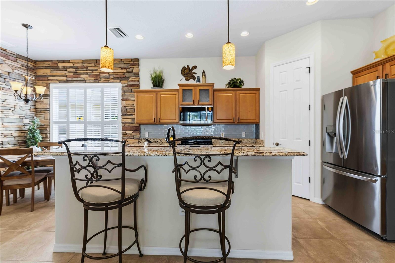 Image 24 of 53 For 7915 Edmonston Circle