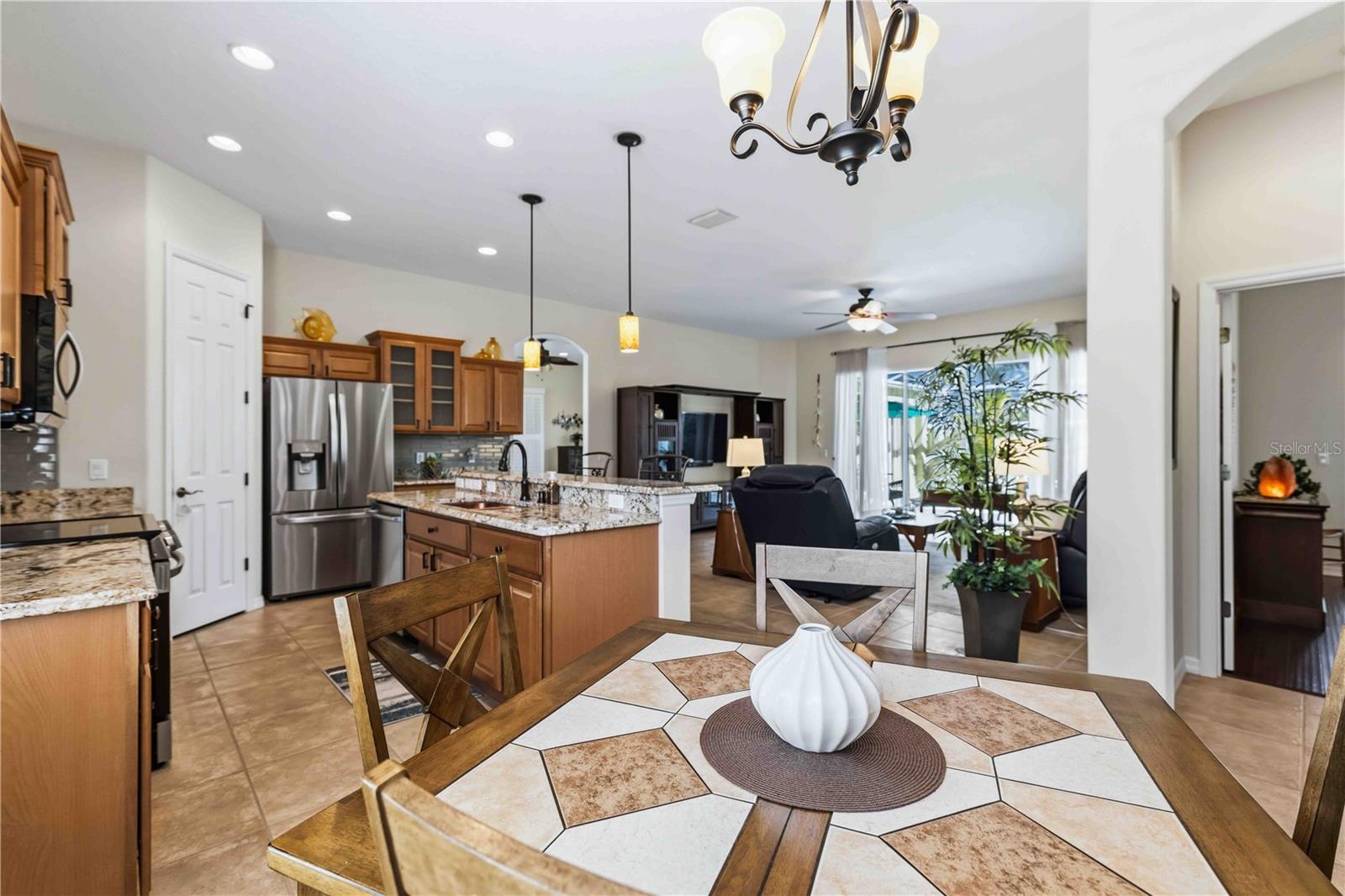 Image 28 of 53 For 7915 Edmonston Circle