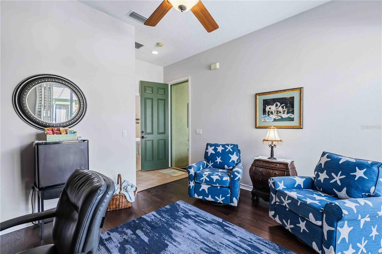 Image 34 of 53 For 7915 Edmonston Circle