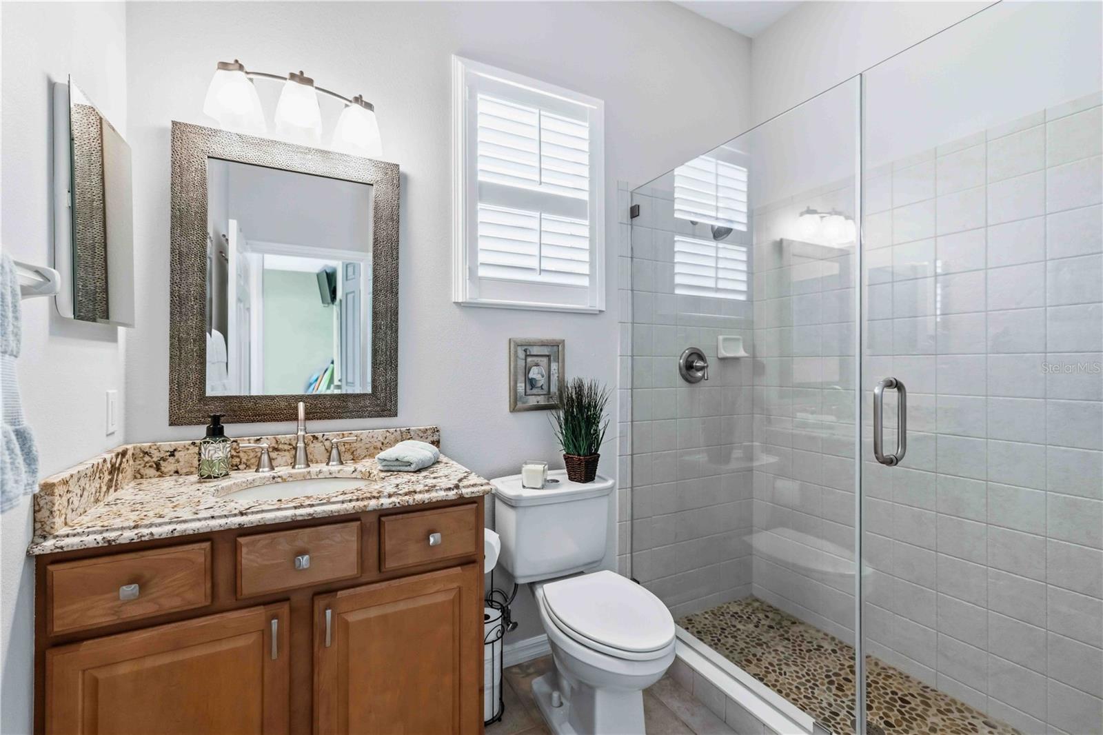 Image 35 of 53 For 7915 Edmonston Circle