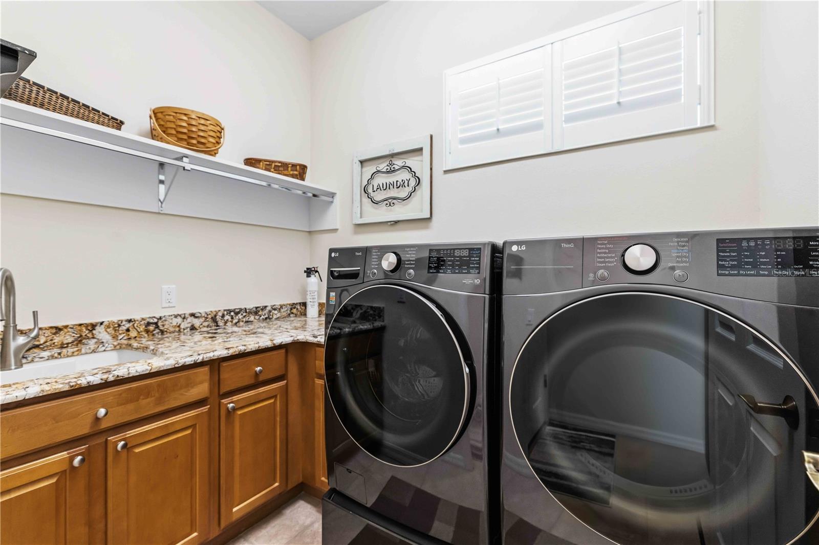 Image 38 of 53 For 7915 Edmonston Circle