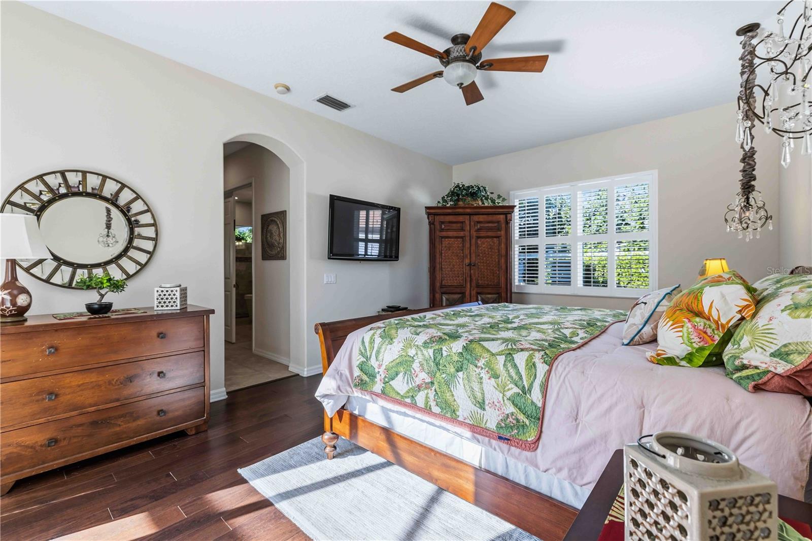 Image 45 of 53 For 7915 Edmonston Circle