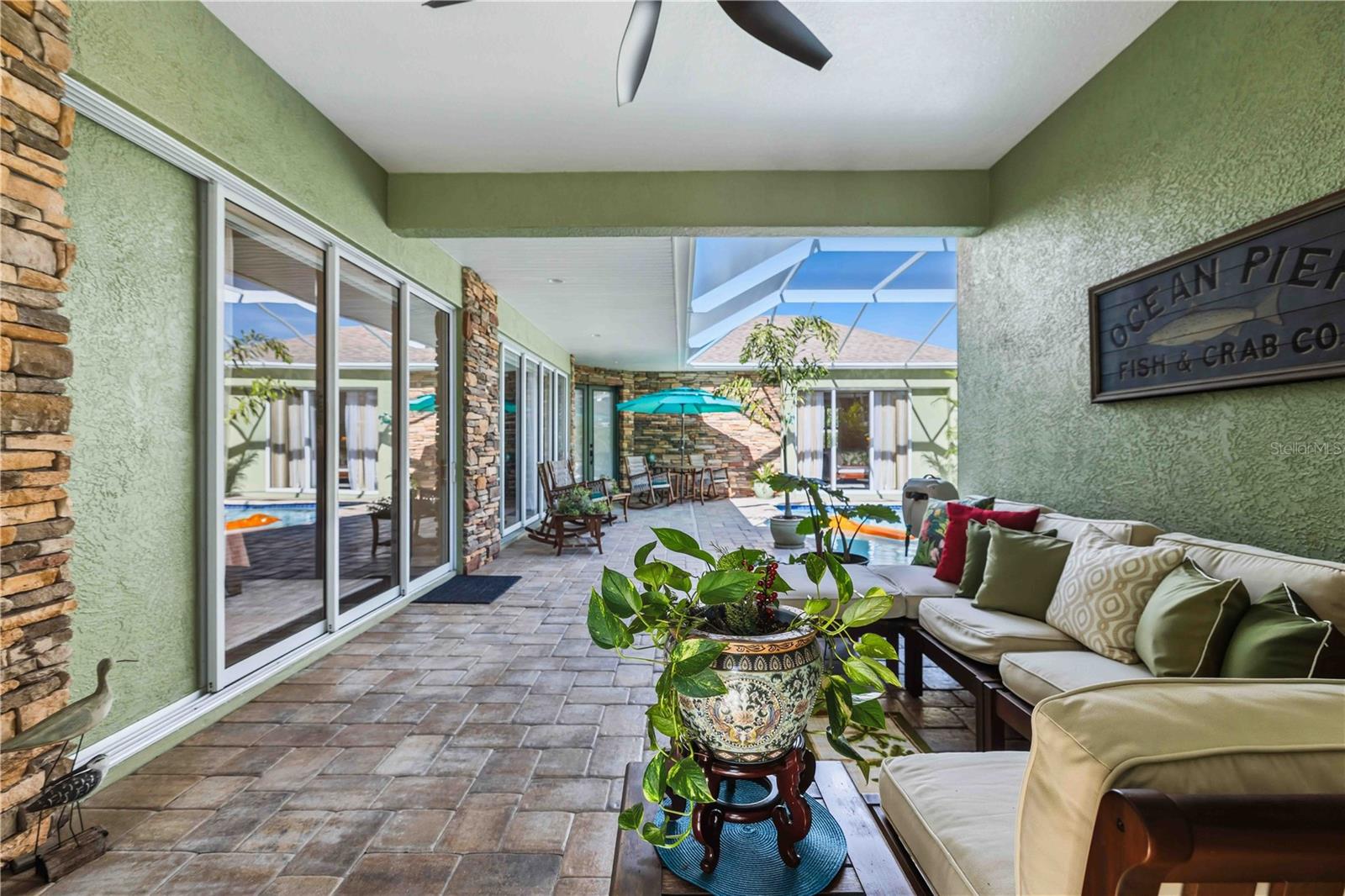 Image 5 of 53 For 7915 Edmonston Circle