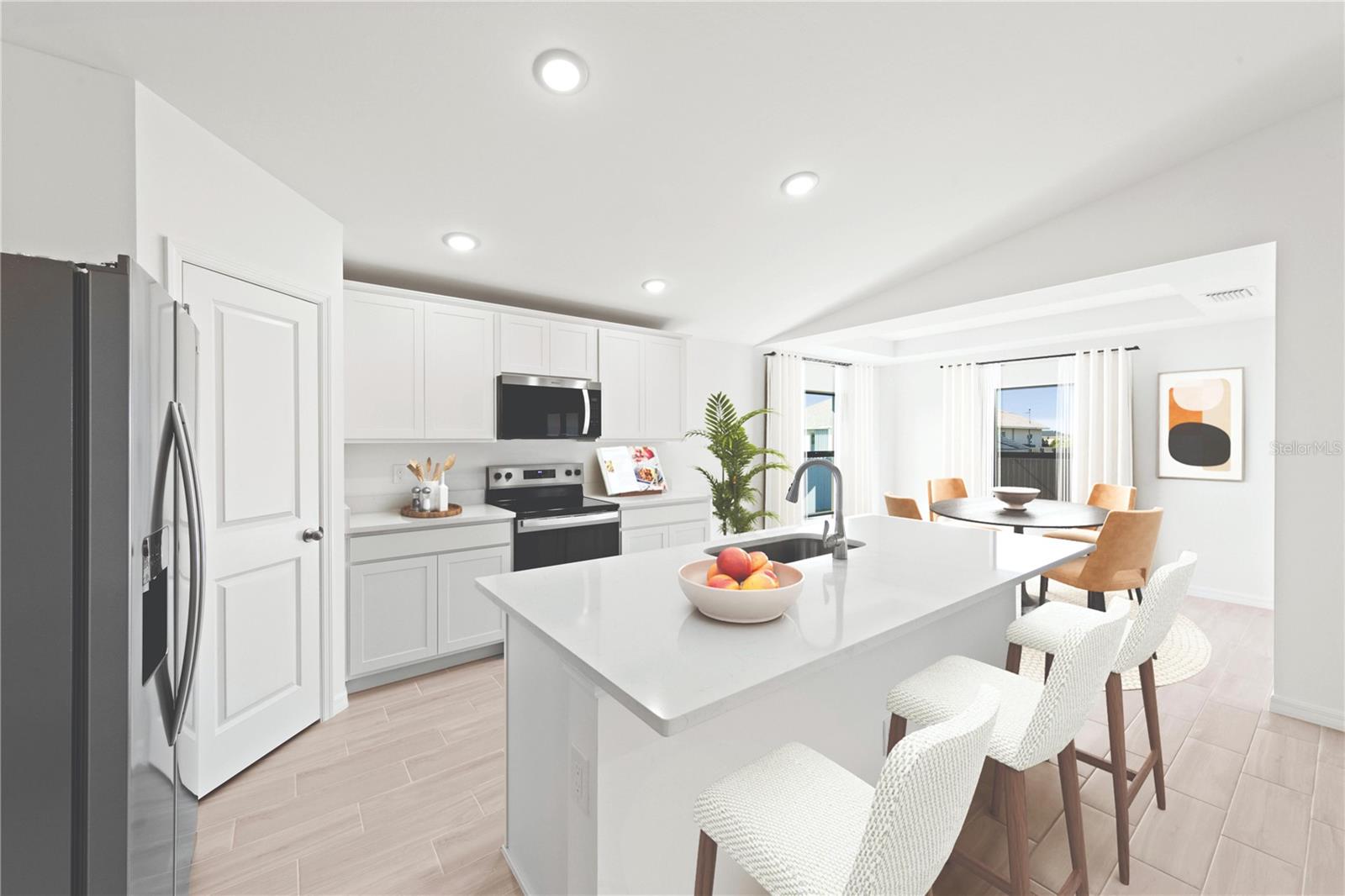 Image 4 of 9 For 11100 Vanessa Avenue