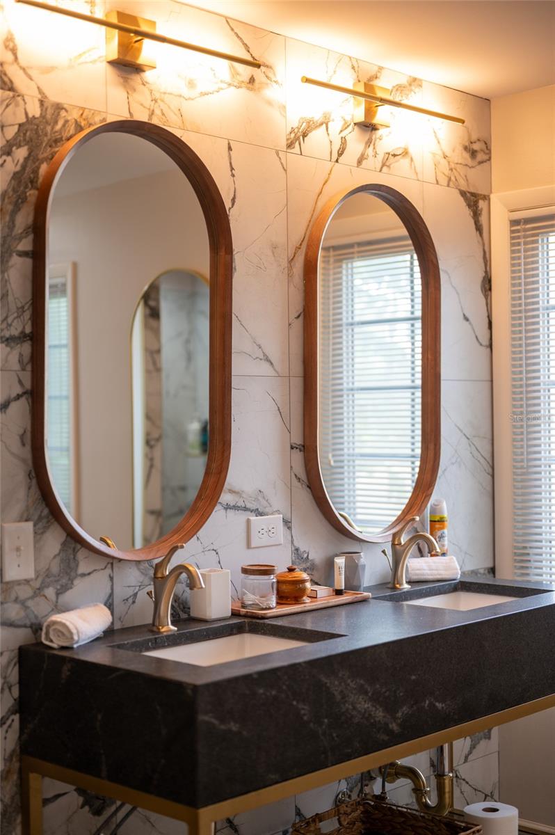 Image 34 of 71 For 5005 Canterbury Drive