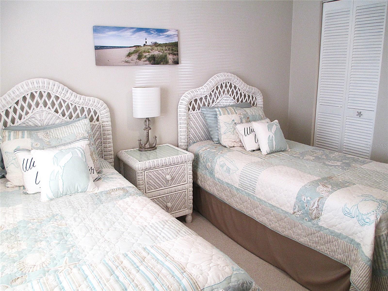 Image 13 of 19 For 5040 Live Oak Circle 93