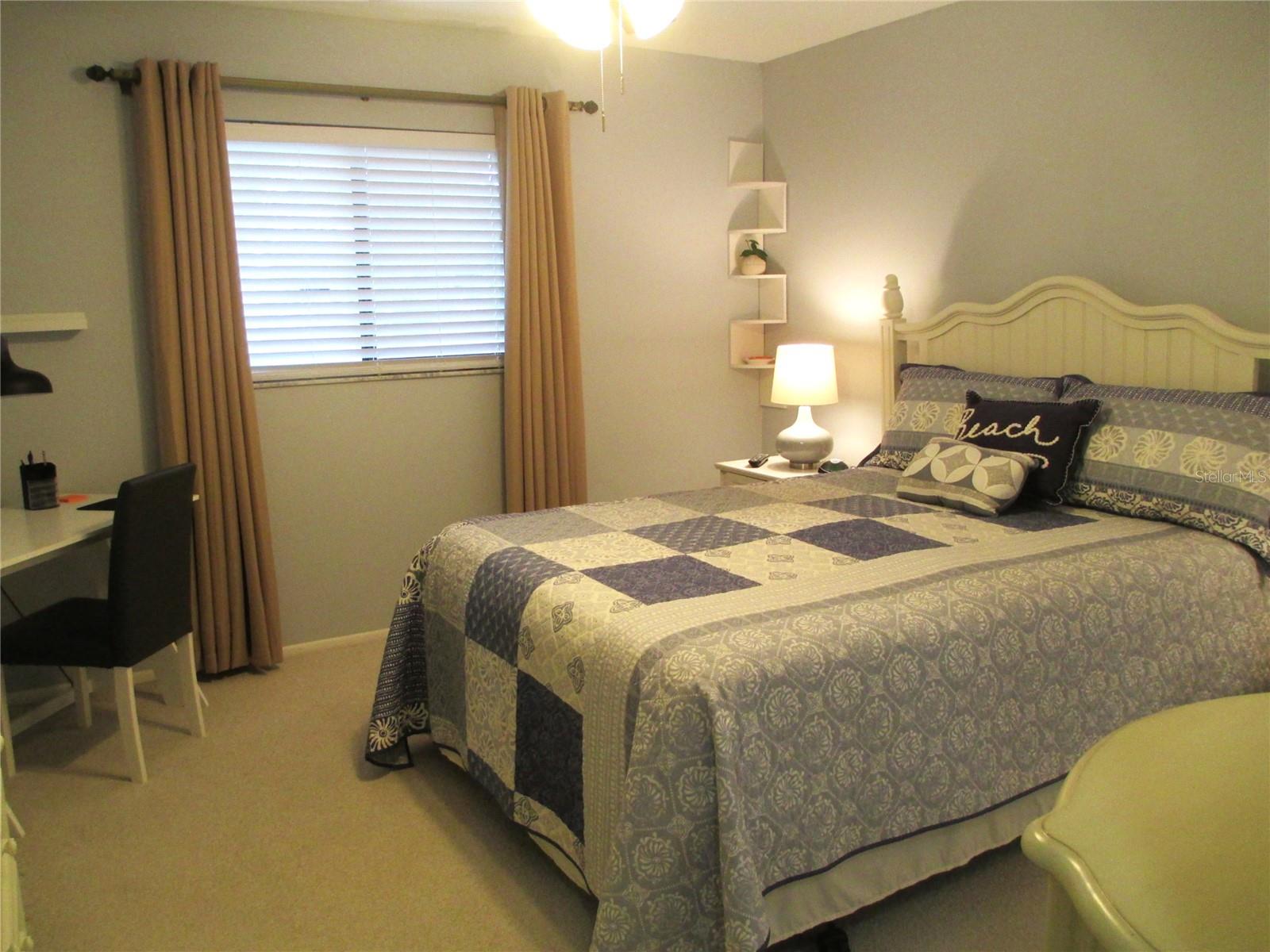 Image 7 of 19 For 5040 Live Oak Circle 93